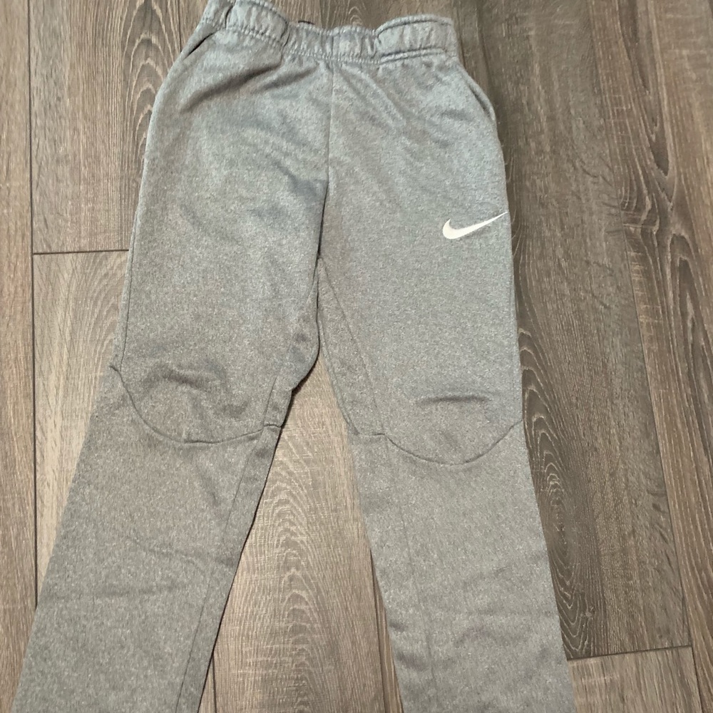 Gray Nike sweatpants